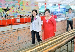 Tổng giám đốc siêu thị Sài Gòn và Tổng giám đốc cty bột Mikko