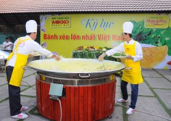 Kỷ lục bánh xèo lớn nhất Việt Nam 2