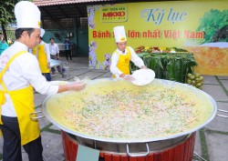 Kỷ lục bánh xèo lớn nhất Việt Nam 4