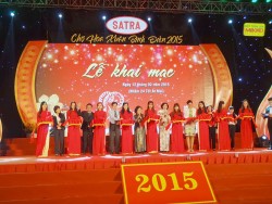 Cắt băng lễ khai mạc chợ hoa xuân Bình Điền 2015