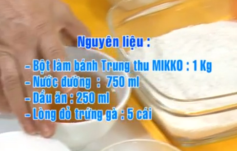 Nguyên liệu bột làm vỏ bánh Trung Thu